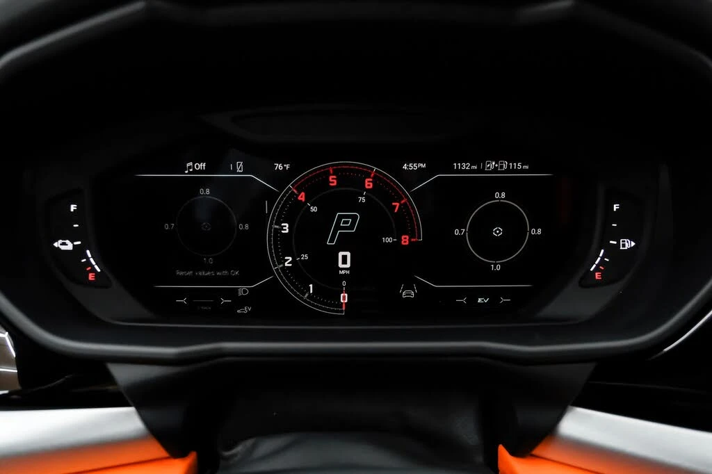 2025 Lamborghini Urus SE - Image 16 of 31