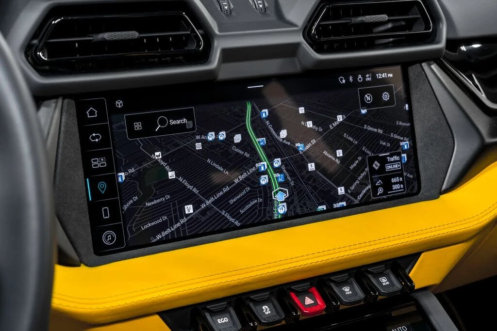 2025 Lamborghini Urus SE - Image 26 of 31