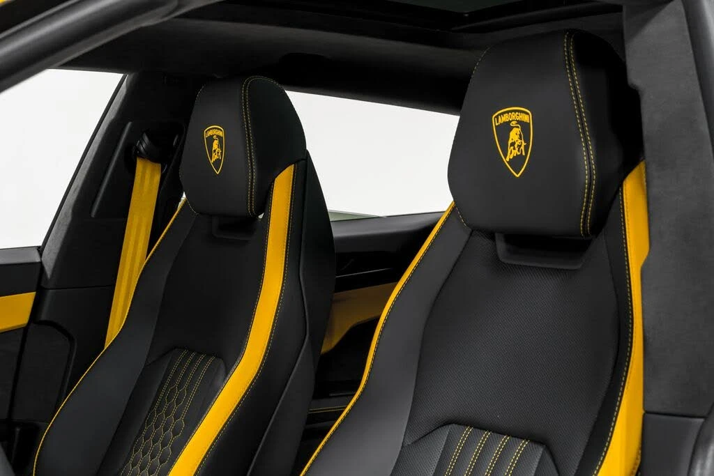 2025 Lamborghini Urus SE - Image 20 of 31