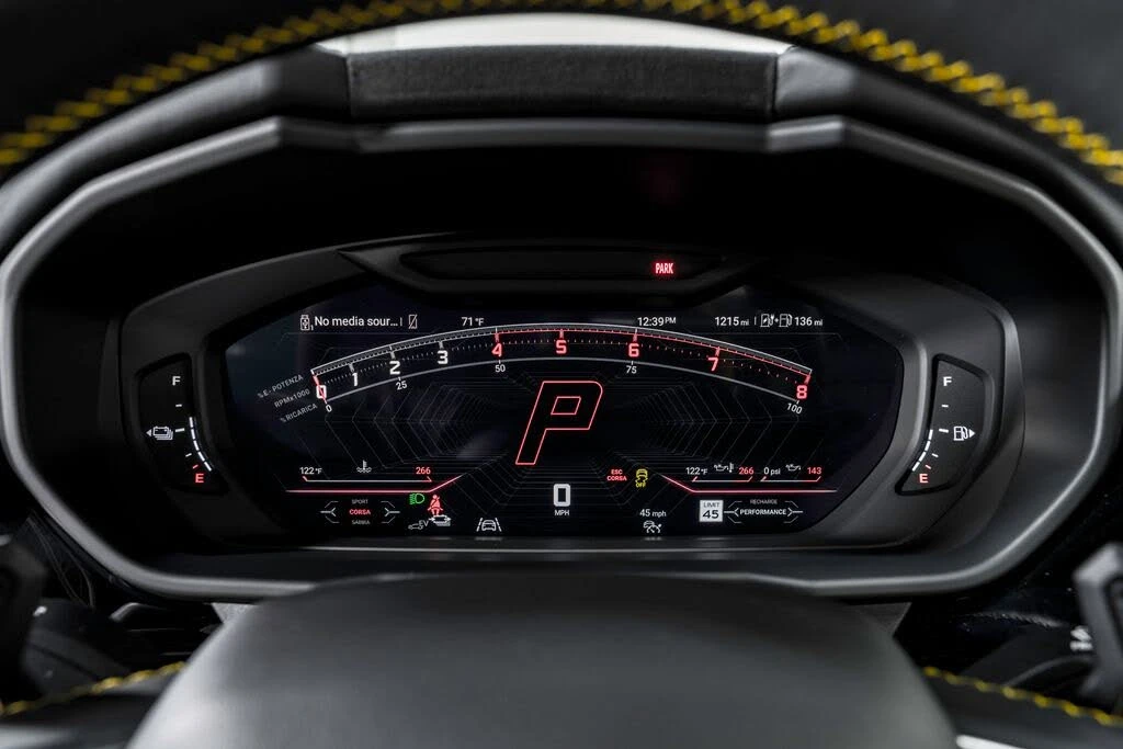 2025 Lamborghini Urus SE - Image 19 of 31