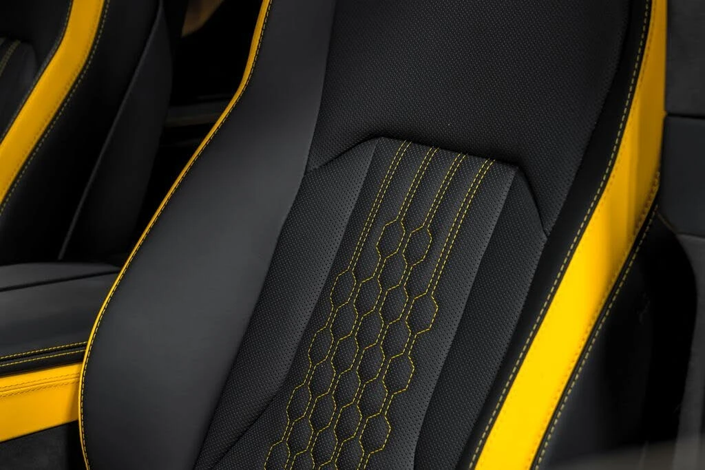 2025 Lamborghini Urus SE - Image 22 of 31