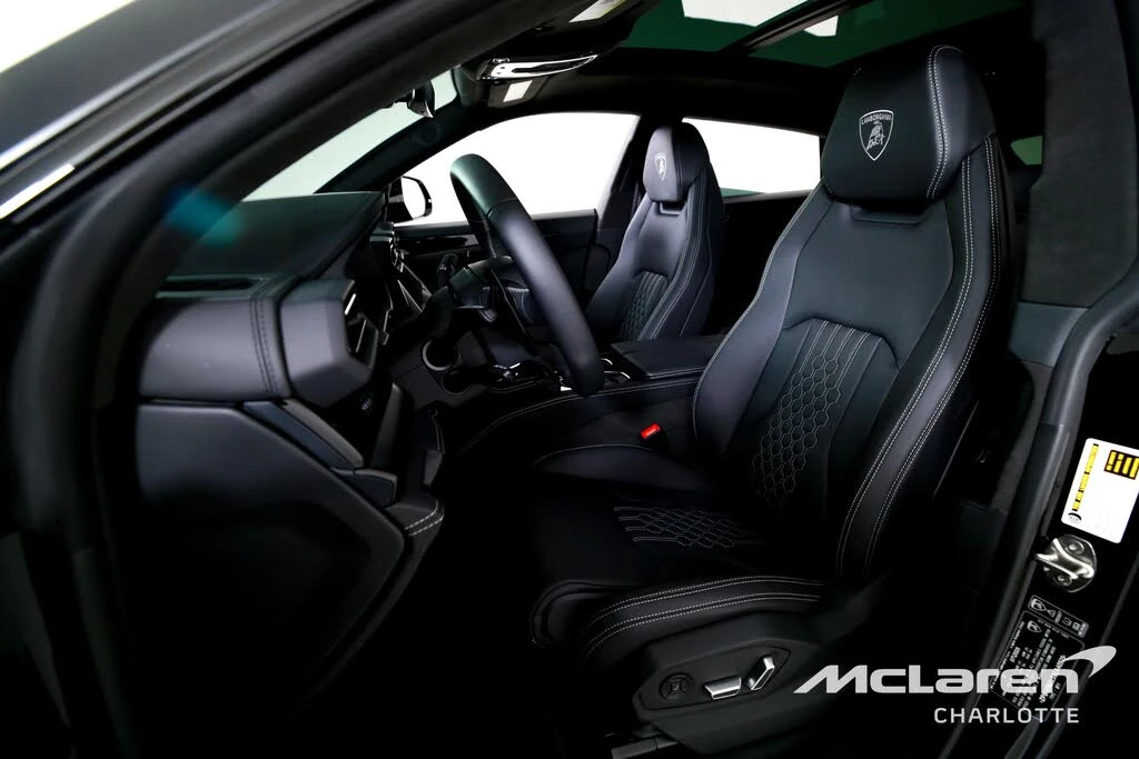 2025 Lamborghini Urus SE - Image 10 of 31