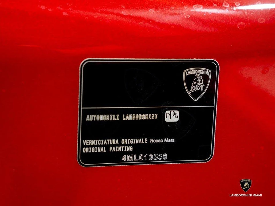 2025 Lamborghini Urus SE - Image 5 of 31