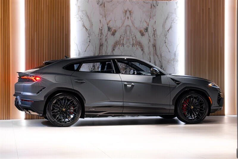 2025 Lamborghini Urus SE - Image 3 of 20