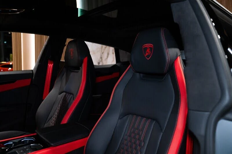 2025 Lamborghini Urus SE - Image 15 of 20