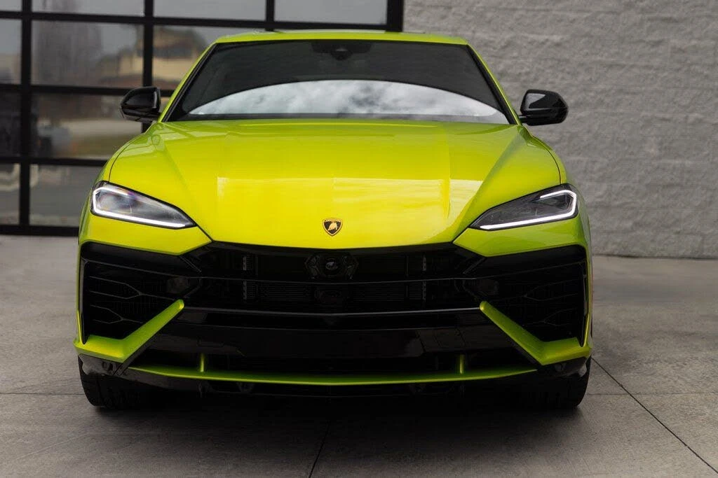 2025 Lamborghini Urus SE - Image 4 of 31