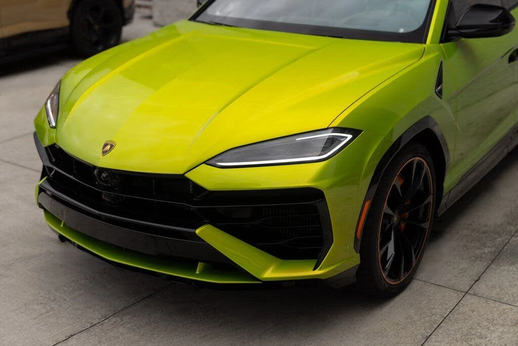 2025 Lamborghini Urus SE - Image 5 of 31