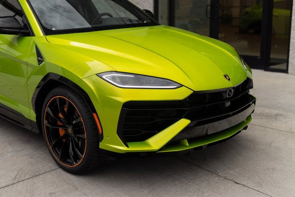 2025 Lamborghini Urus SE - Image 3 of 31