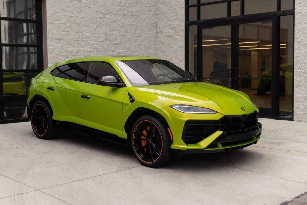 2025 Lamborghini Urus SE - Image 17 of 31