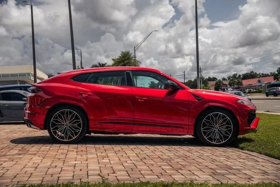 2025 Lamborghini Urus SE - Image 6 of 20