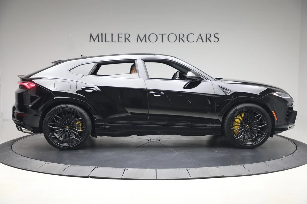 2025 Lamborghini Urus SE - Image 9 of 31