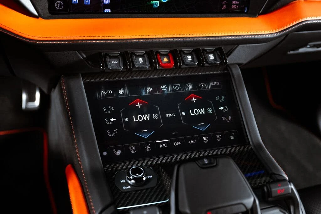 2025 Lamborghini Urus SE - Image 31 of 31