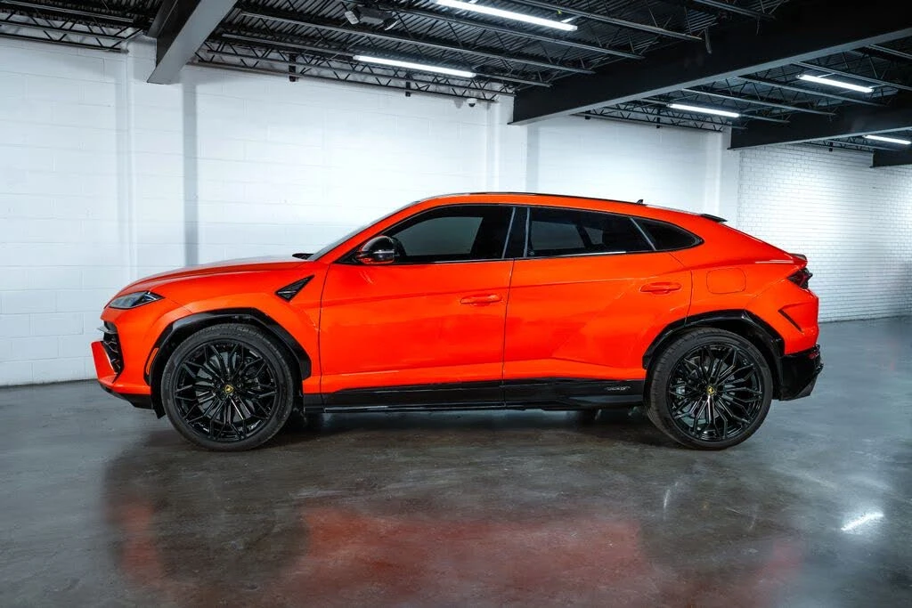 2025 Lamborghini Urus SE - Image 5 of 31