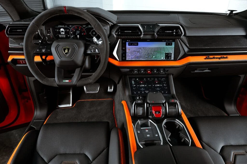 2025 Lamborghini Urus SE - Image 21 of 31