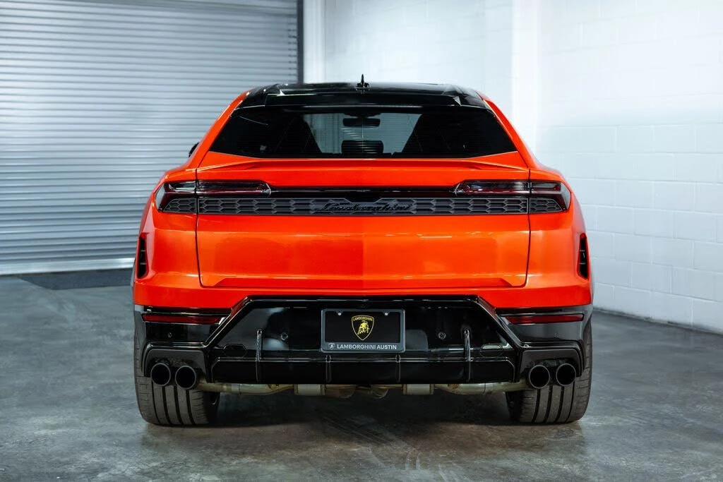 2025 Lamborghini Urus SE - Image 4 of 31