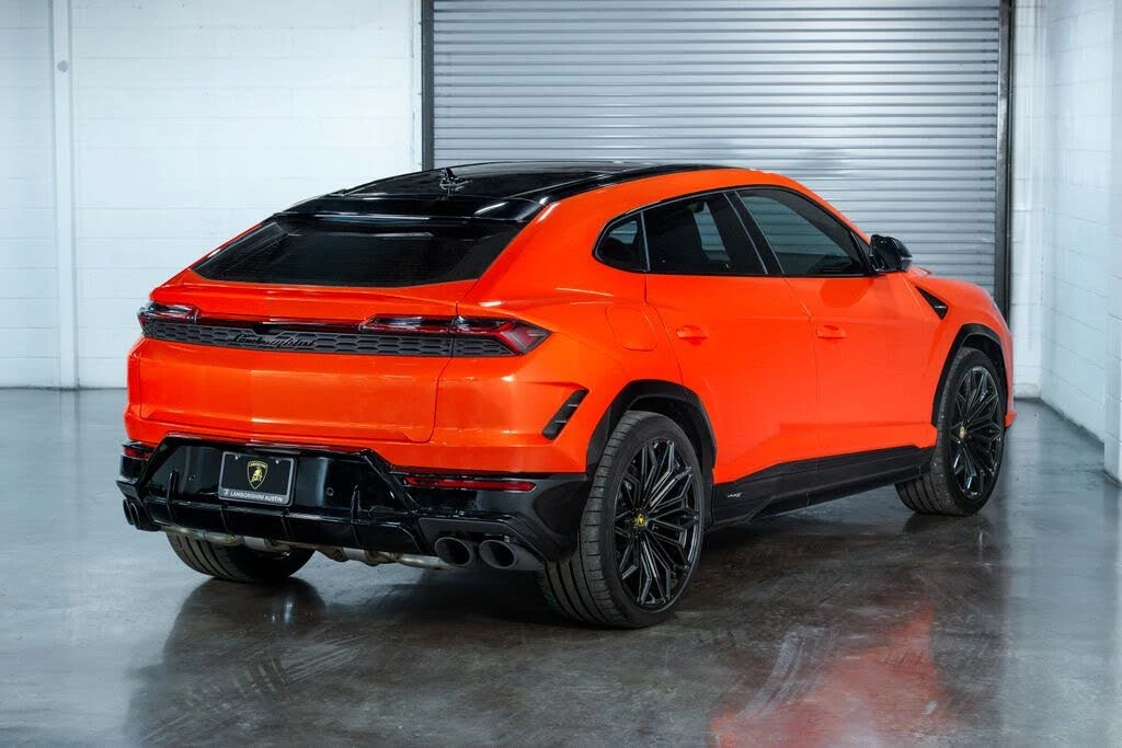 2025 Lamborghini Urus SE - Image 3 of 31