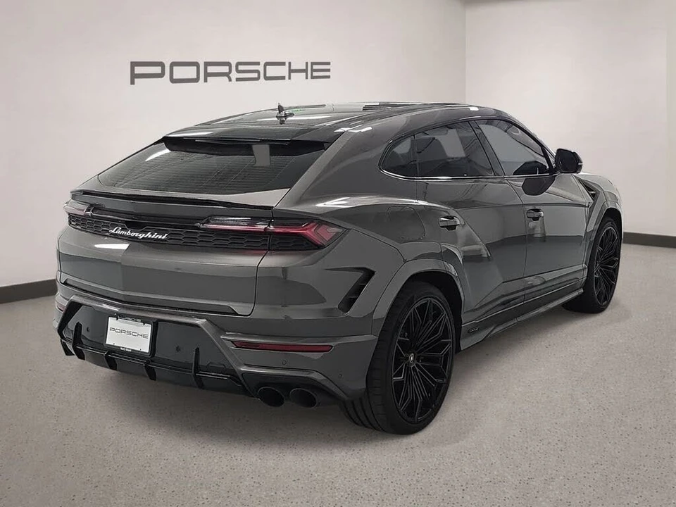 2025 Lamborghini Urus SE - Image 7 of 31