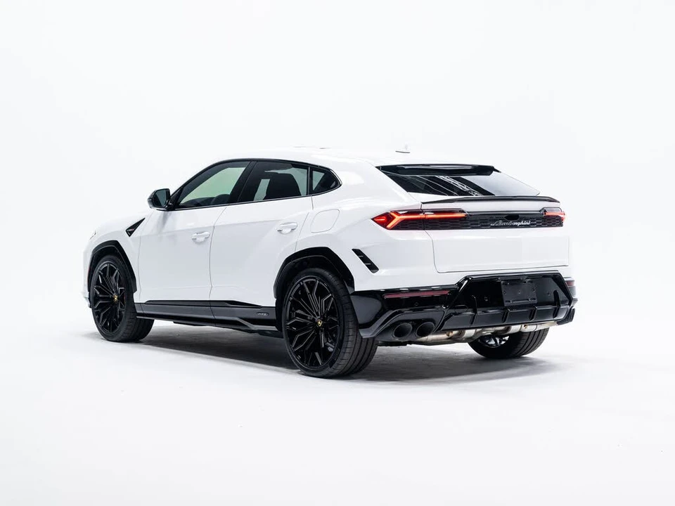 2025 Lamborghini Urus SE - Image 3 of 31