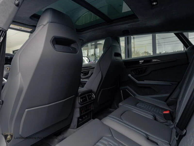 2025 Lamborghini Urus SE - Image 22 of 26