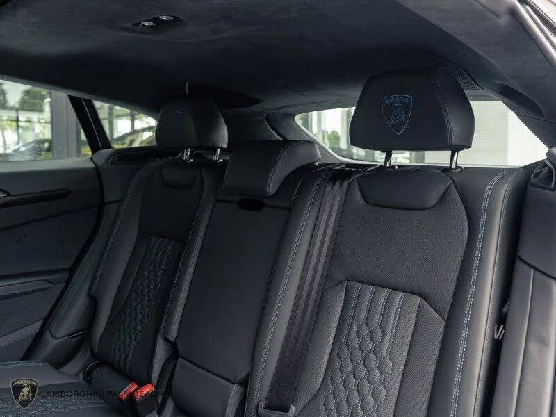 2025 Lamborghini Urus SE - Image 23 of 26