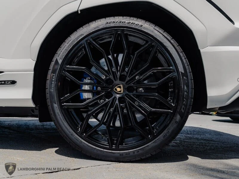 2025 Lamborghini Urus SE - Image 26 of 26
