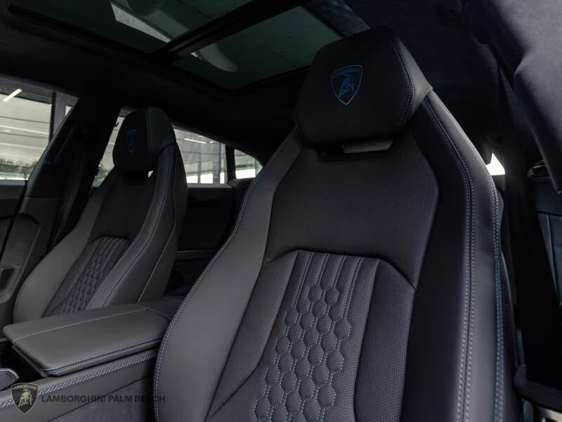 2025 Lamborghini Urus SE - Image 17 of 26