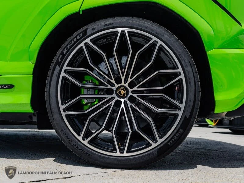 2025 Lamborghini Urus SE - Image 30 of 30