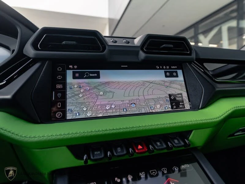 2025 Lamborghini Urus SE - Image 13 of 30