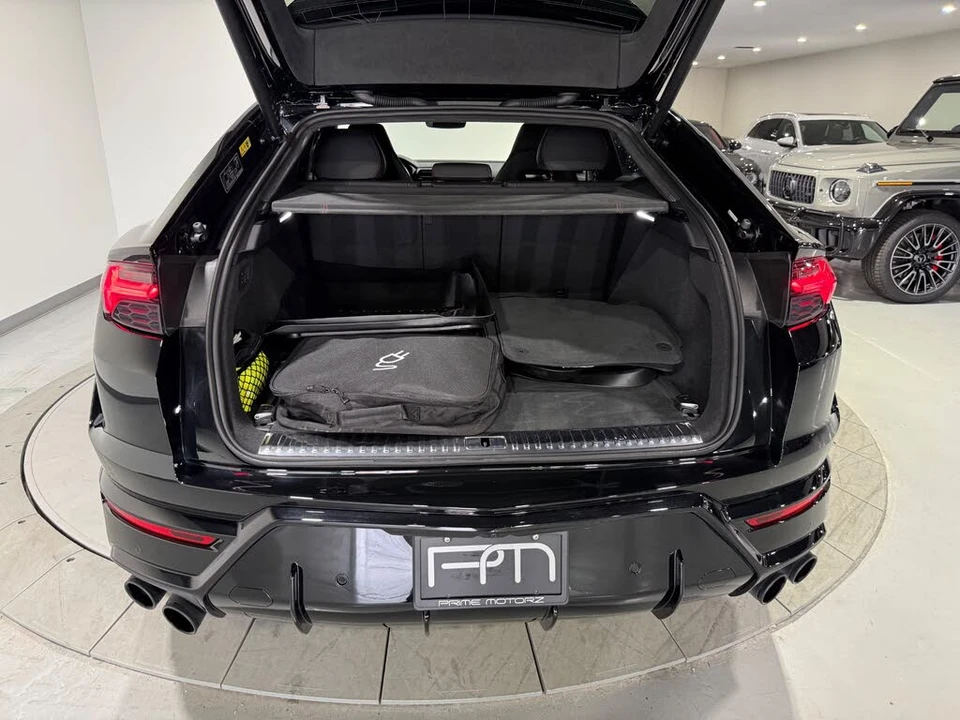 2025 Lamborghini Urus SE - Image 19 of 31