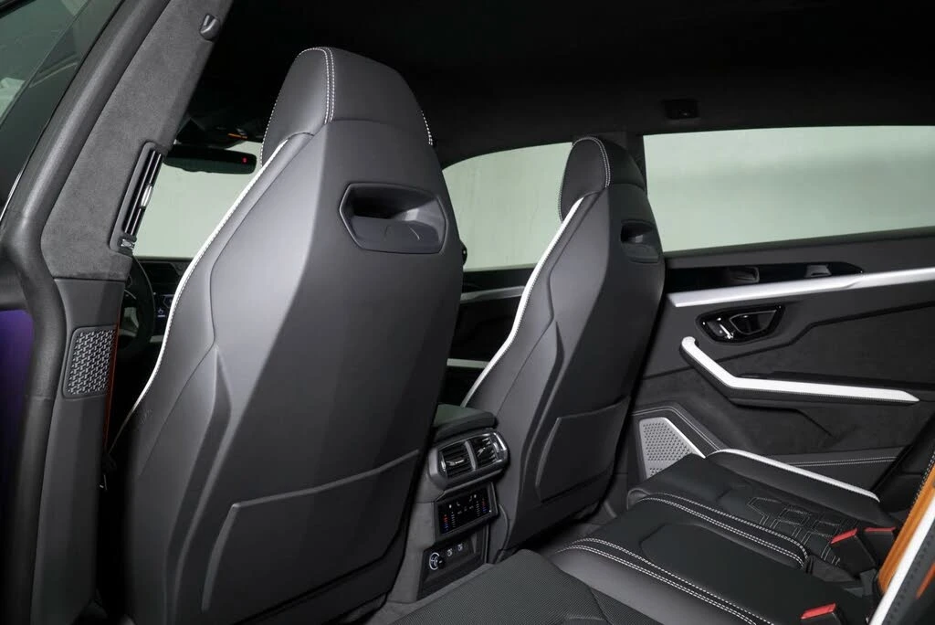 2025 Lamborghini Urus SE - Image 24 of 30