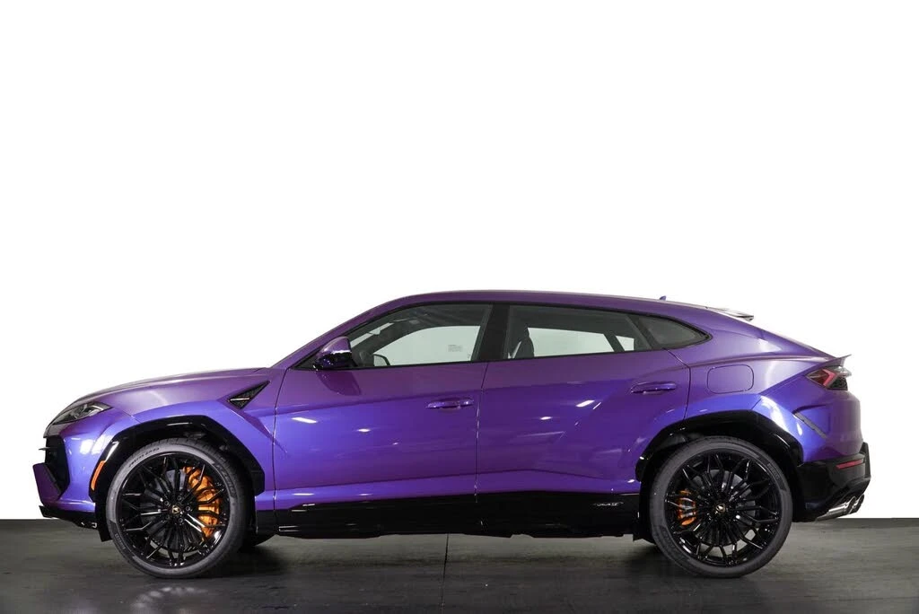 2025 Lamborghini Urus SE - Image 29 of 30