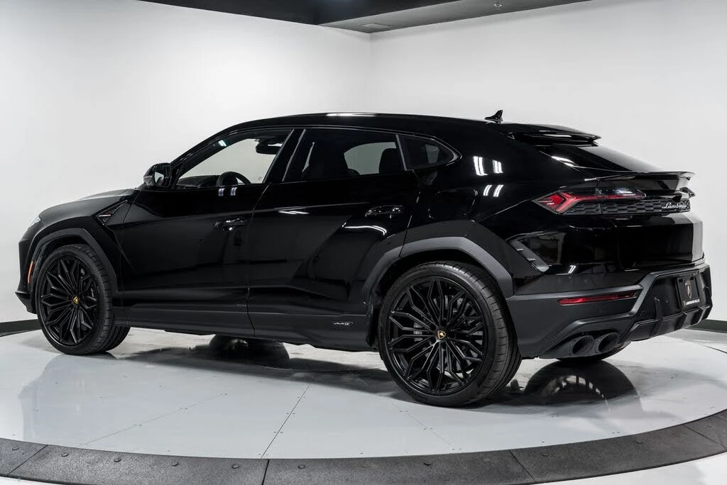 2025 Lamborghini Urus SE - Image 5 of 31