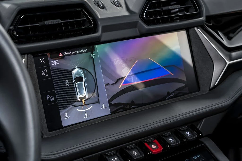 2025 Lamborghini Urus SE - Image 27 of 31