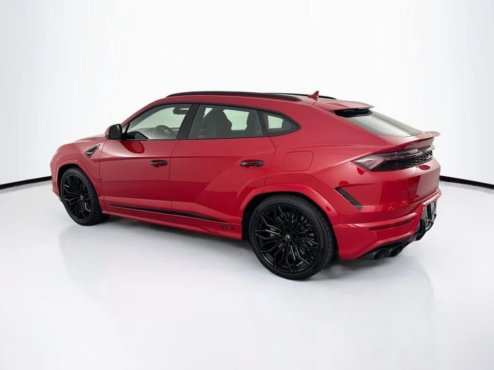2025 Lamborghini Urus SE - Image 7 of 31