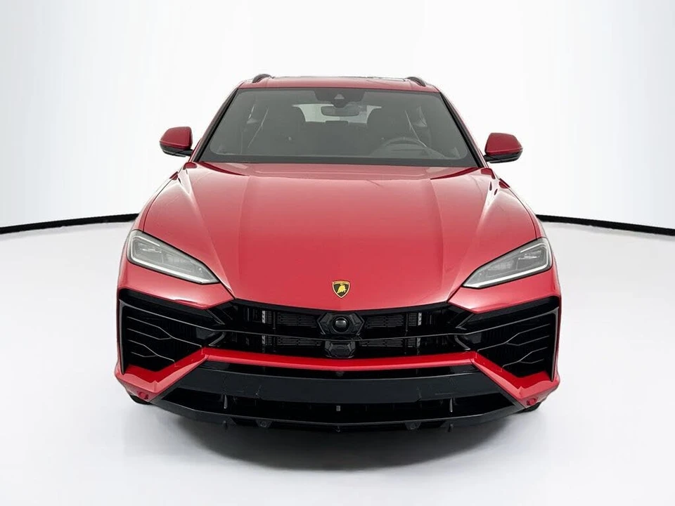 2025 Lamborghini Urus SE - Image 2 of 31