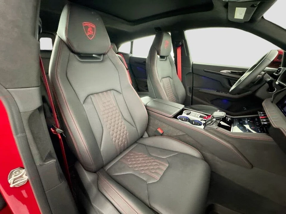 2025 Lamborghini Urus SE - Image 31 of 31