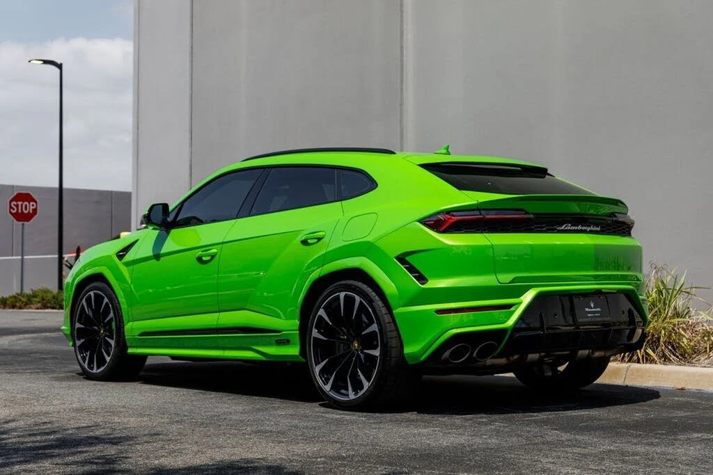 2025 Lamborghini Urus SE - Image 22 of 31