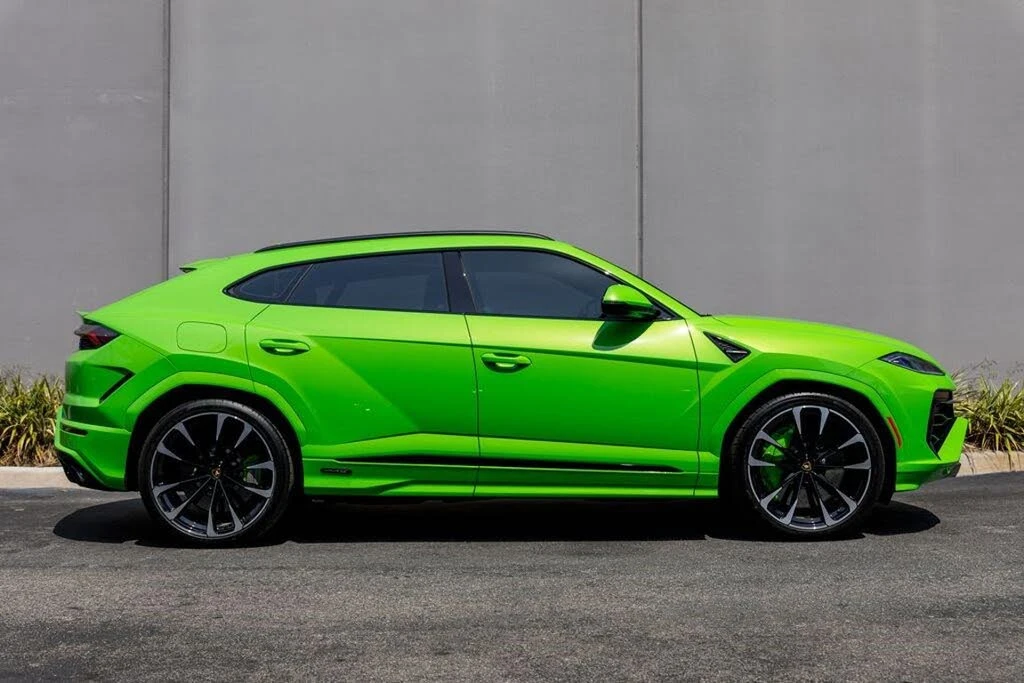2025 Lamborghini Urus SE - Image 6 of 31