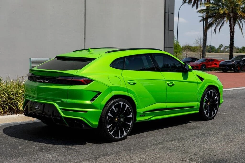 2025 Lamborghini Urus SE - Image 5 of 31