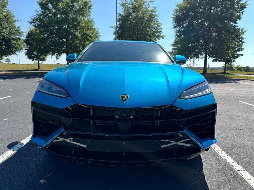 2025 Lamborghini Urus SE - Image 3 of 16
