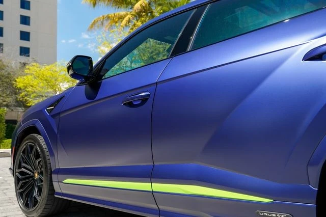 2025 Lamborghini Urus SE - Image 18 of 31