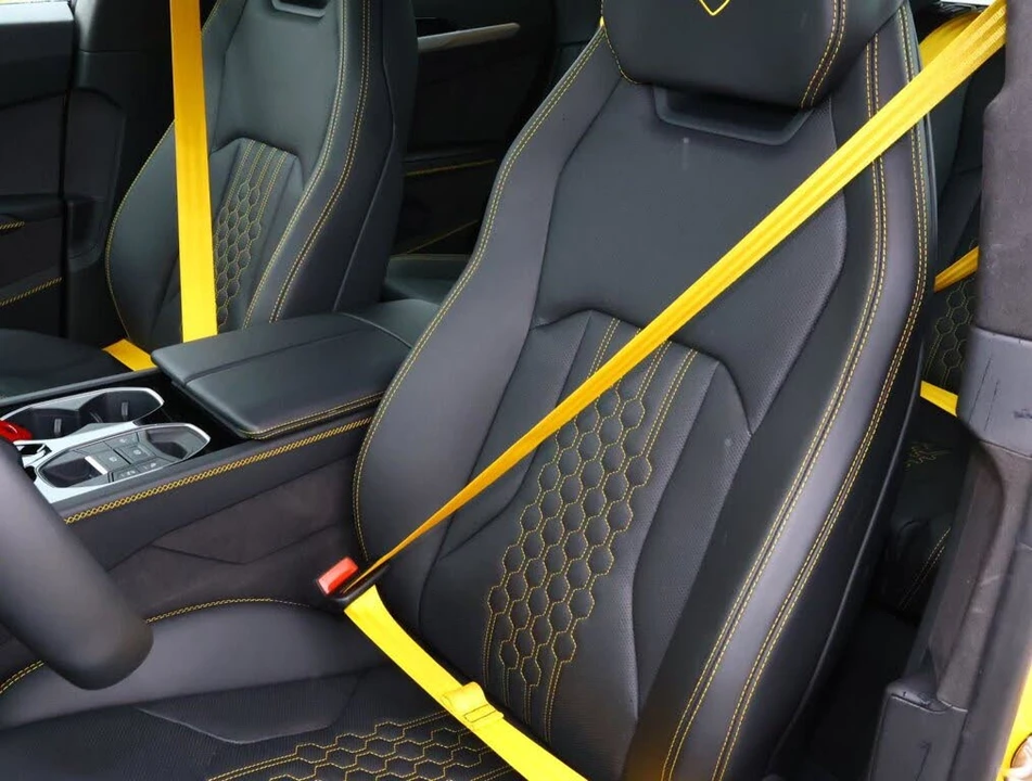 2025 Lamborghini Urus SE - Image 13 of 30