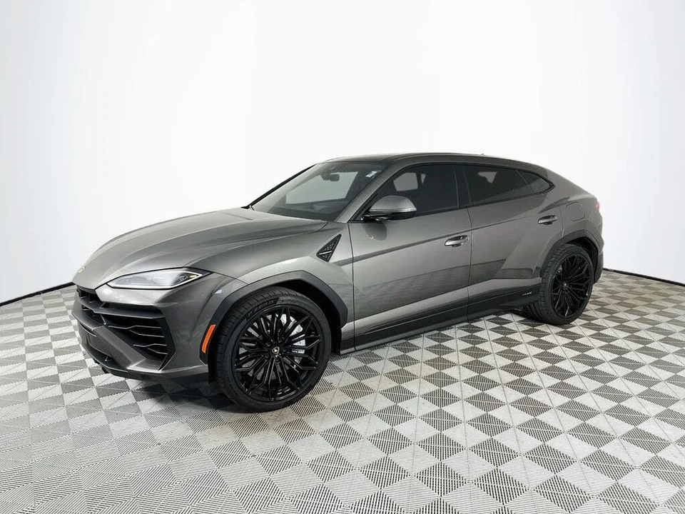 2025 Lamborghini Urus SE - Image 3 of 31