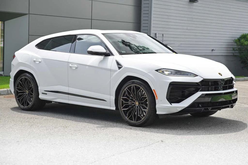 2025 Lamborghini Urus SE - Image 7 of 31