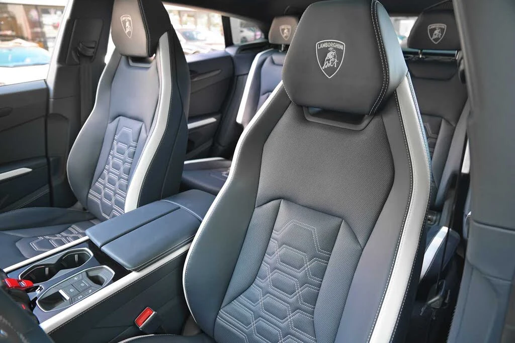 2025 Lamborghini Urus SE - Image 5 of 31