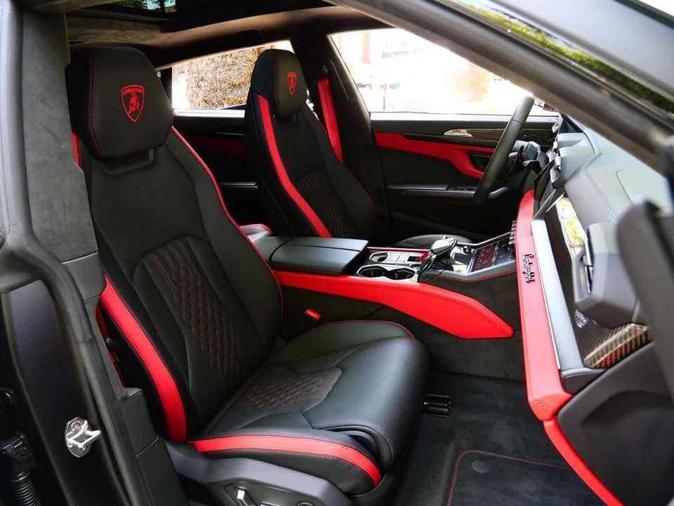 2025 Lamborghini Urus SE - Image 8 of 27