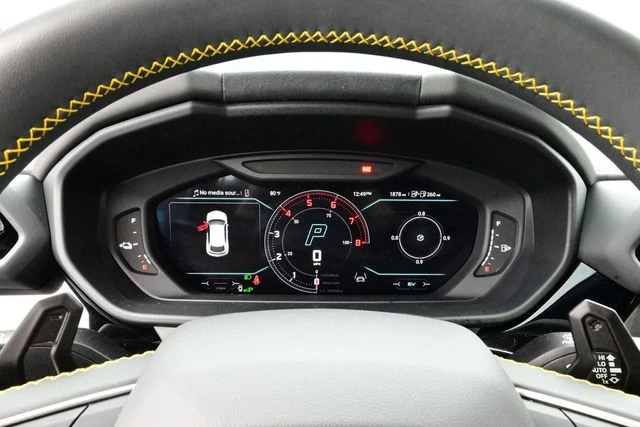2025 Lamborghini Urus SE - Image 9 of 31