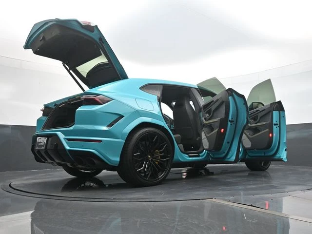 2025 Lamborghini Urus SE - Image 27 of 31
