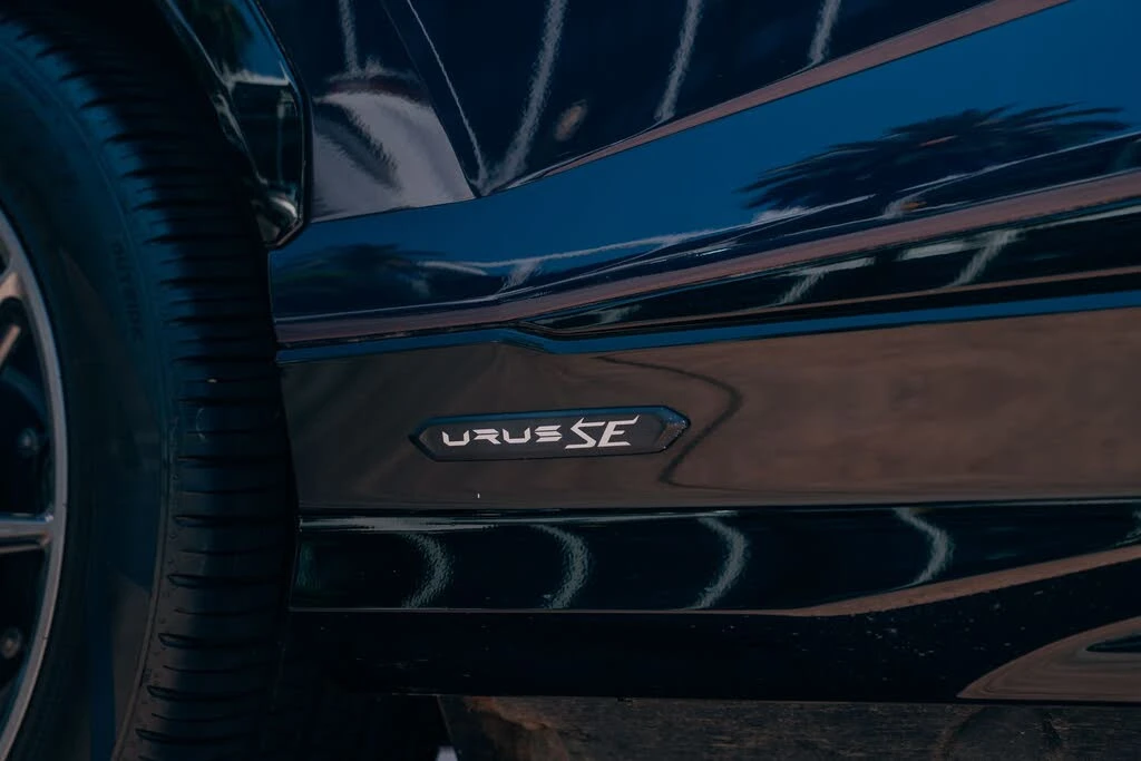 2025 Lamborghini Urus SE - Image 11 of 31