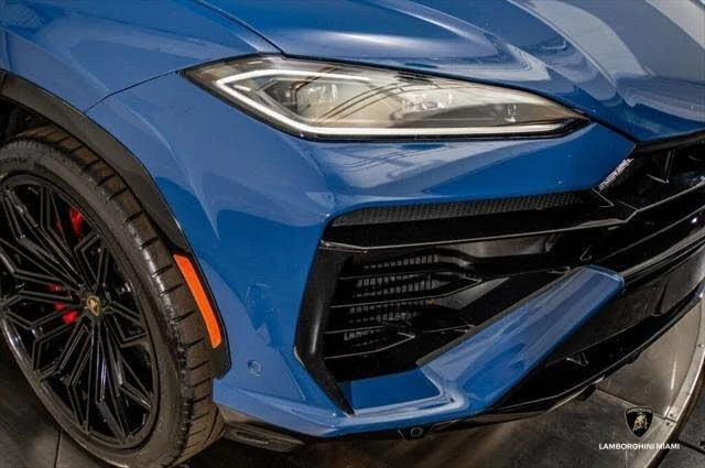2025 Lamborghini Urus SE - Image 5 of 31